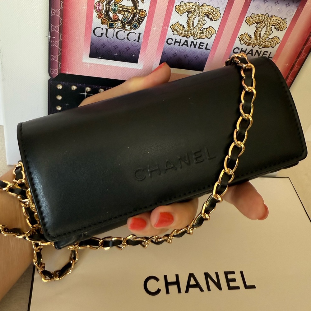 CHANEL Black Leather Sunglasses Case with Chain - Picture 12 of 12